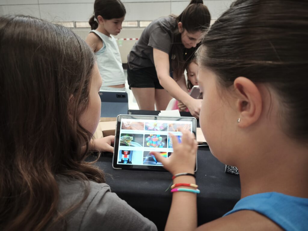 Tecnologías inteligentes para despertar el interés de los más jóvenes