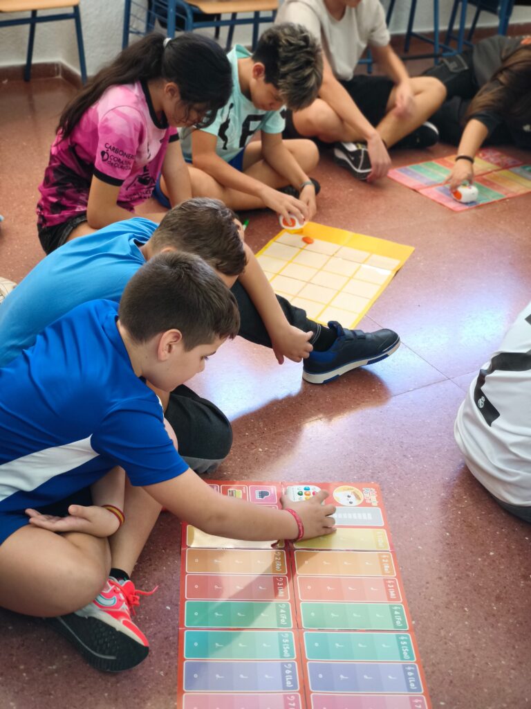 Formación en Robótica educativa para menores en colegios