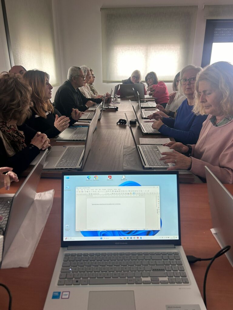 Equipamiento informático adquirido